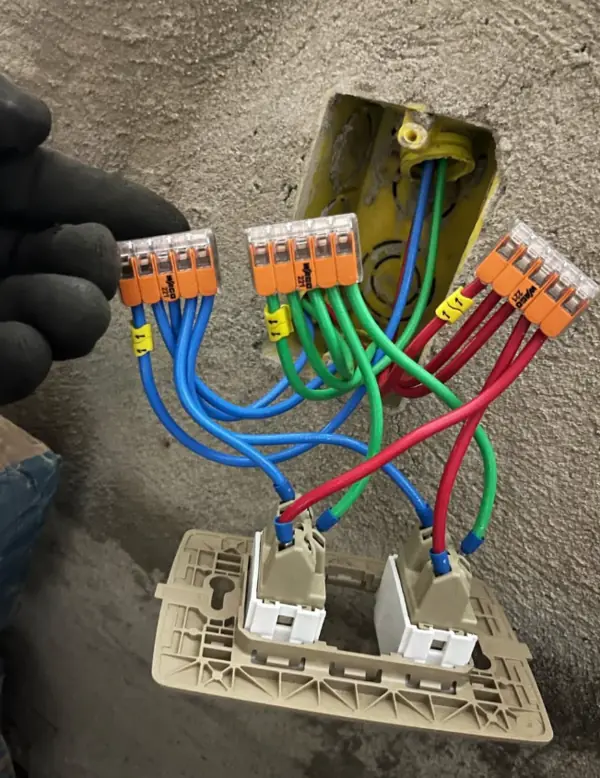 Instalação elétrica organizada